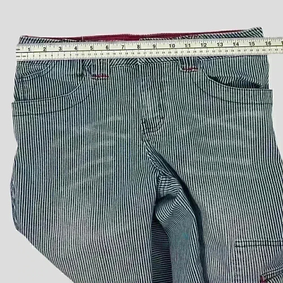 COTTON‎ GINNY ladies jean capri size 9 - blue and white striped - Picture 6 of 13